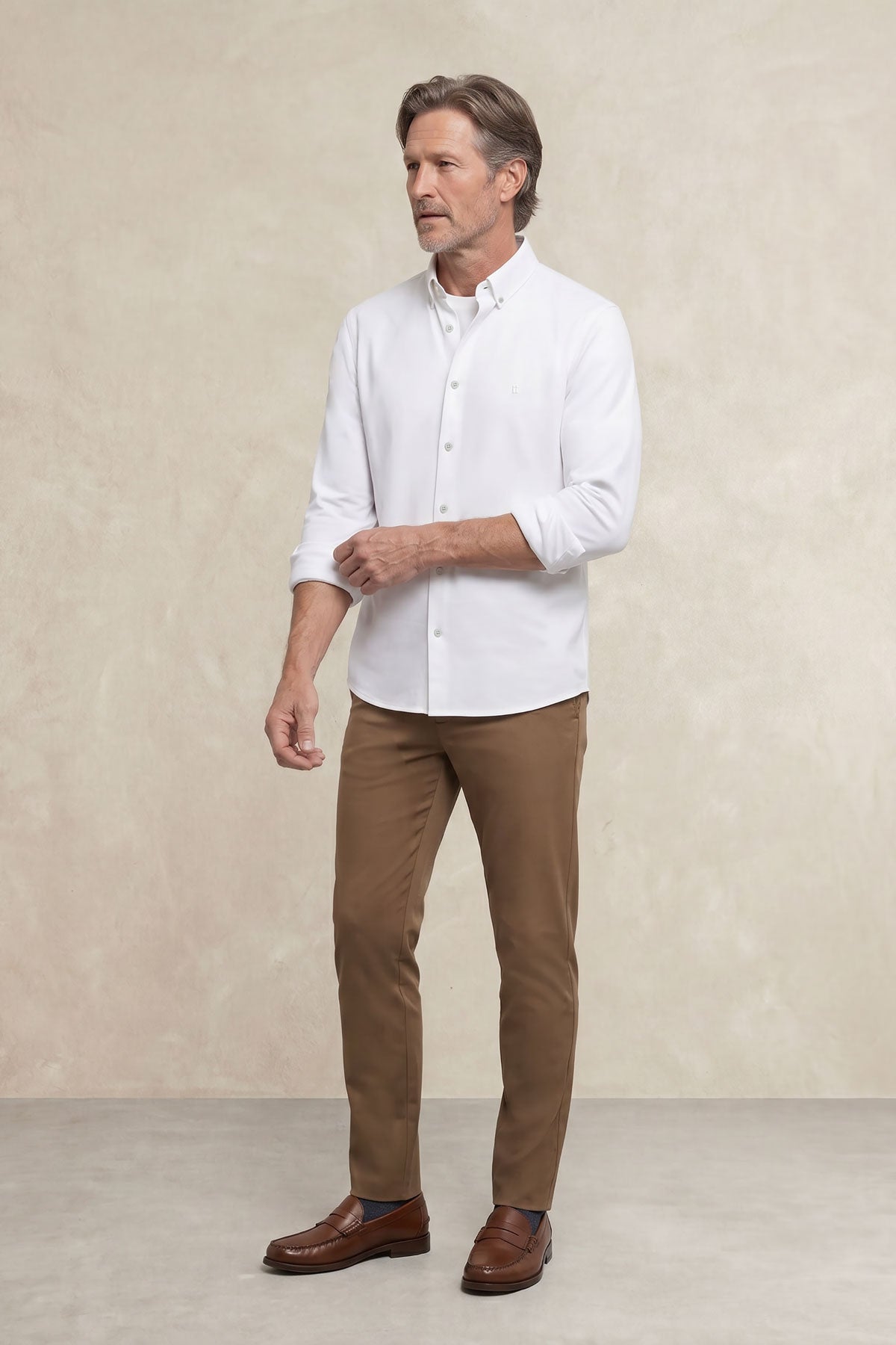 Men's casual white regular logo shirt