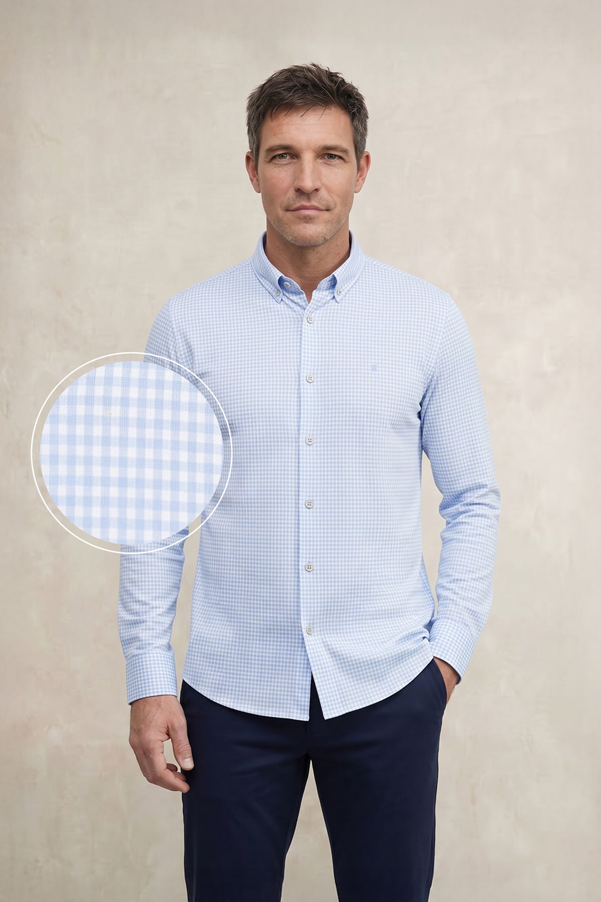 Camisa xadrez azul claro casual para homem, corte regular