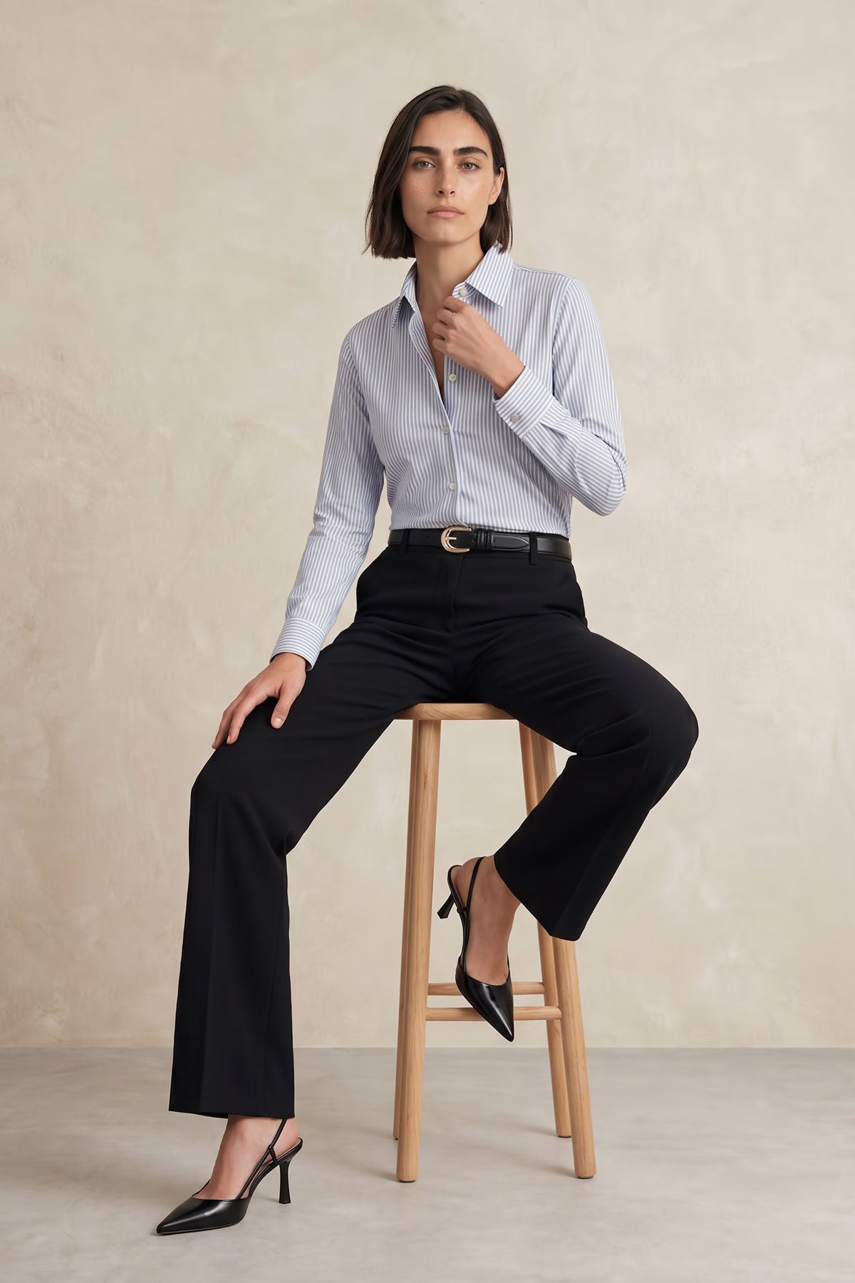 Camisa Feminina Slim Azul Claro