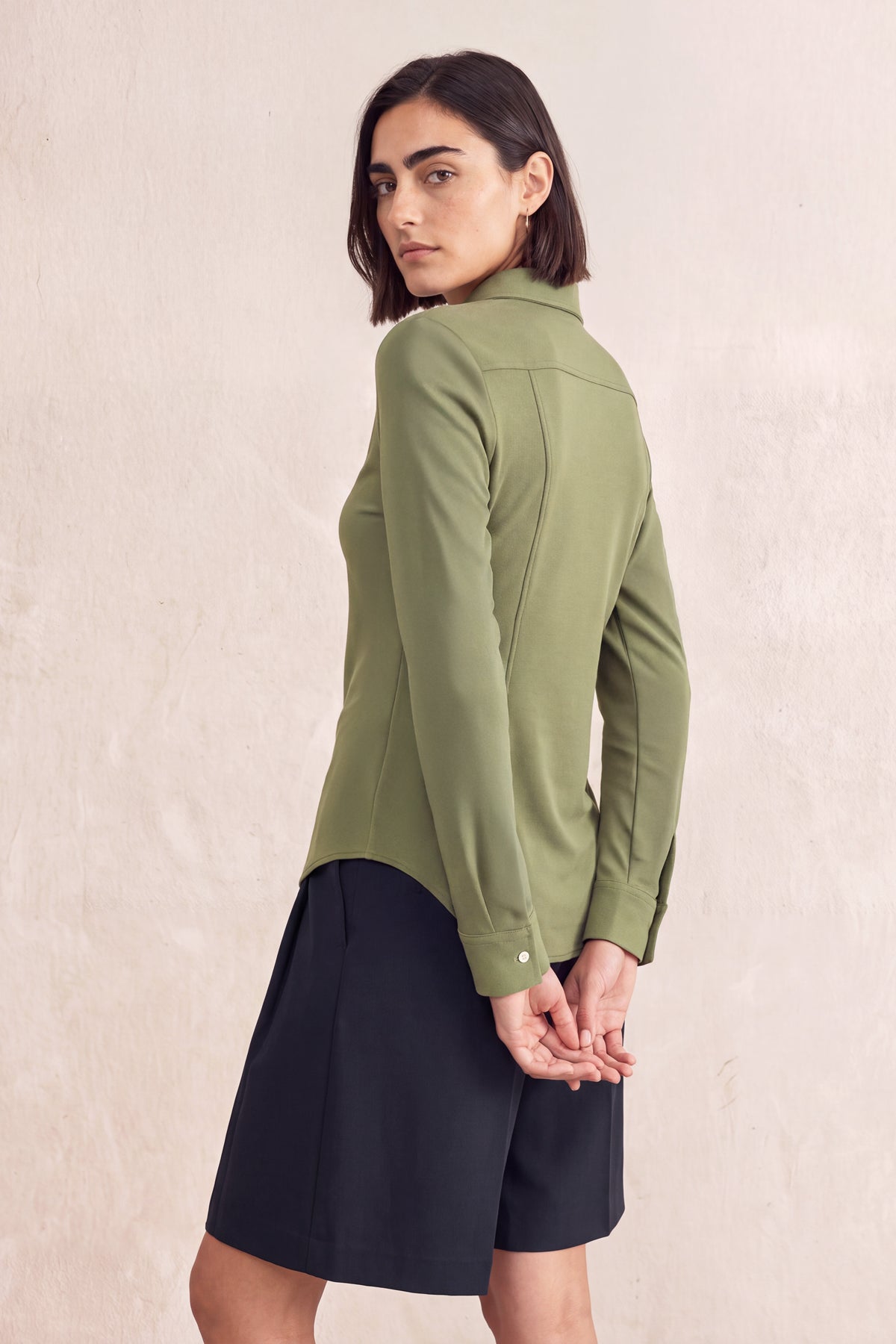 Camisa feminina slim verde malaquita