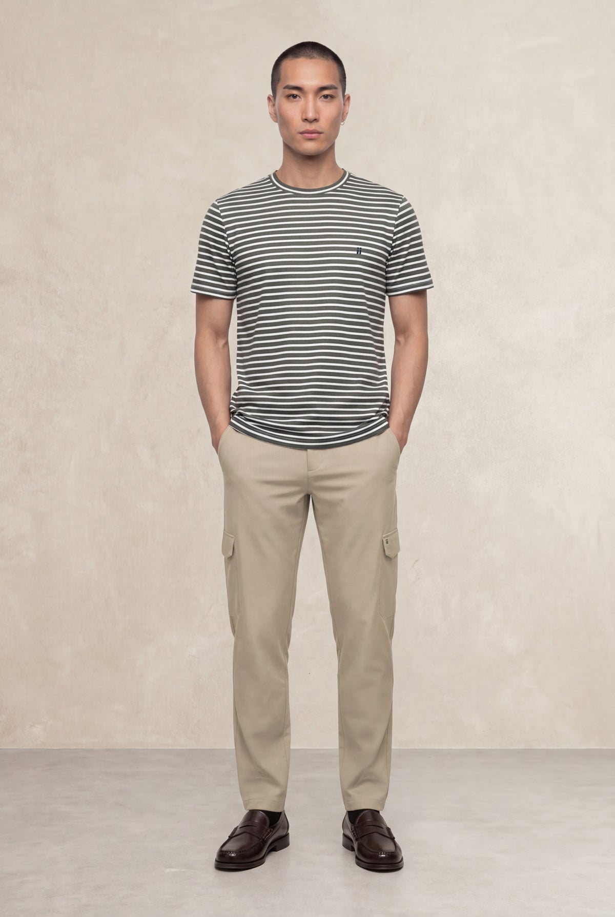 Men's round neck T-shirt with green striped print Soft