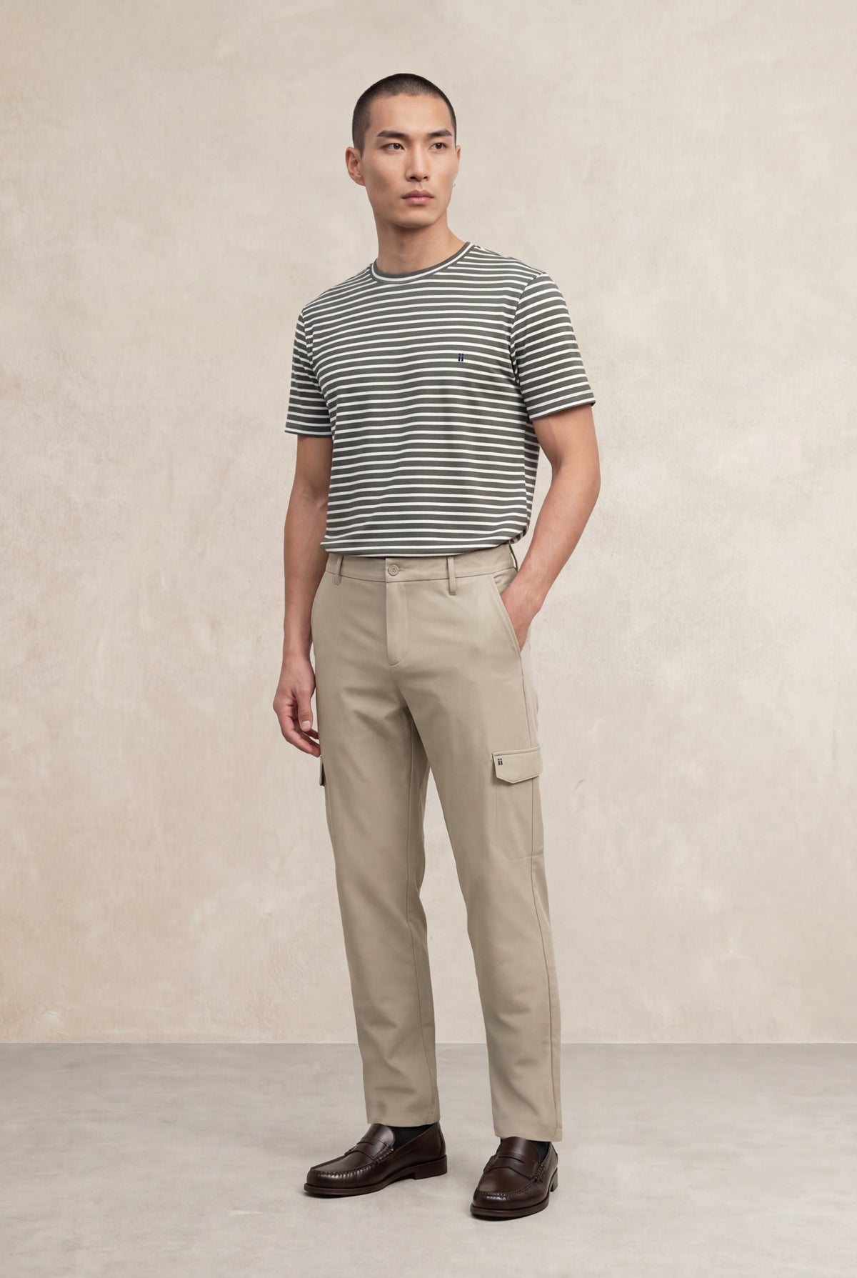 Men's round neck T-shirt with green striped print Soft