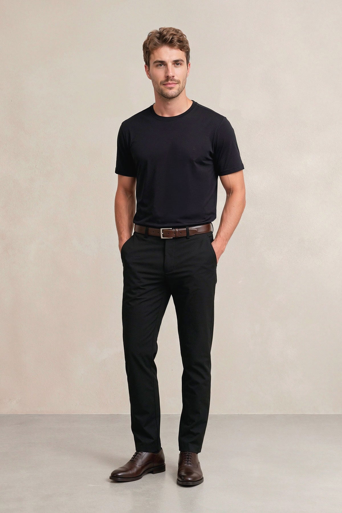 Camiseta hombre cuello redondo negro Soft light