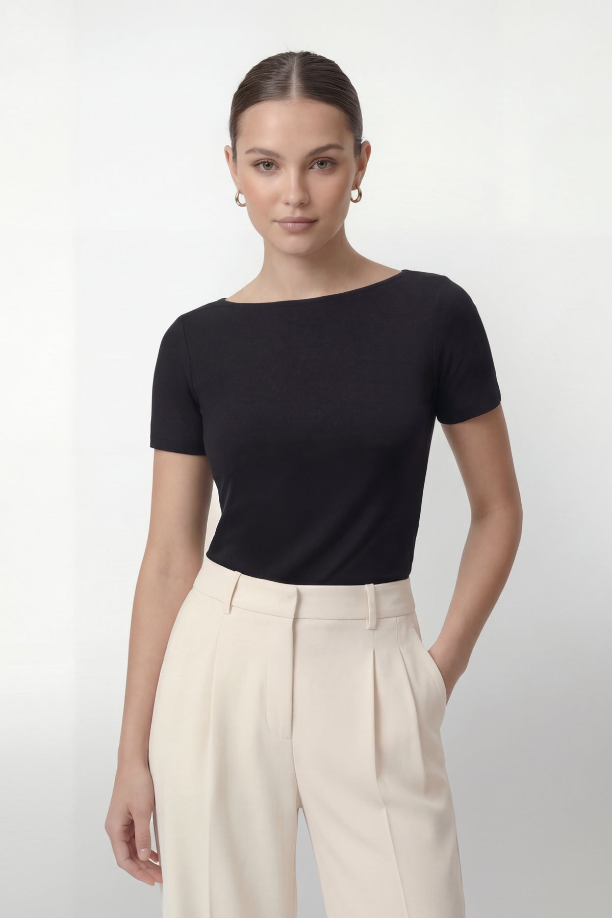 Camiseta mujer seamless negra plano frontal