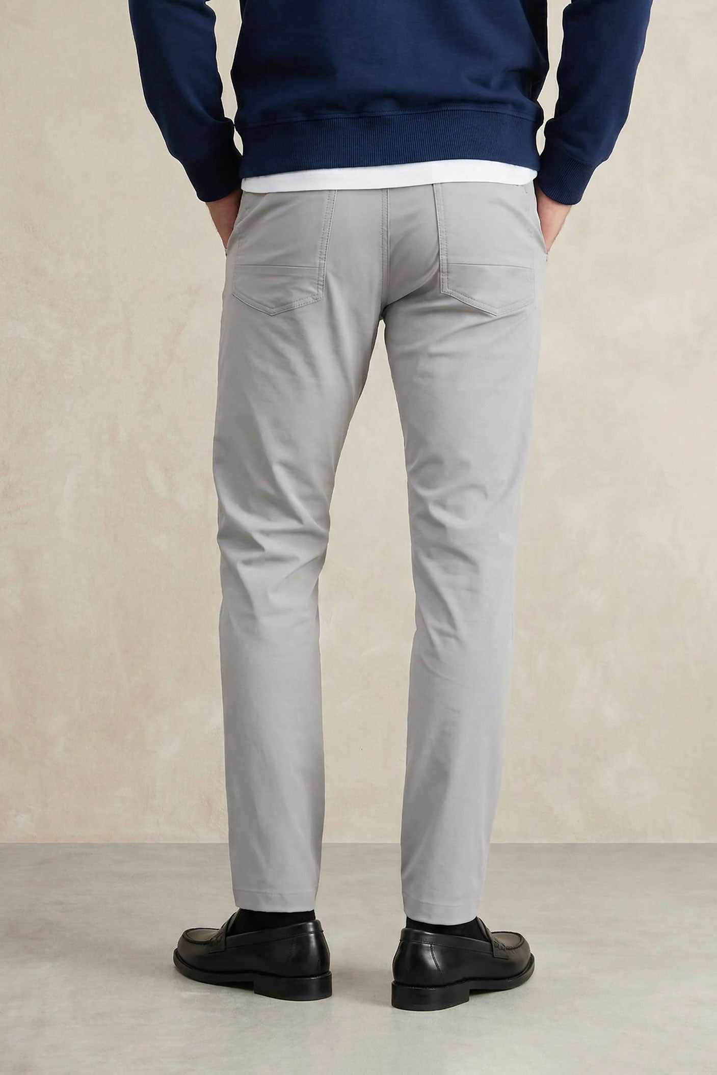 Calça de homem com 5 bolsos cinza Nova