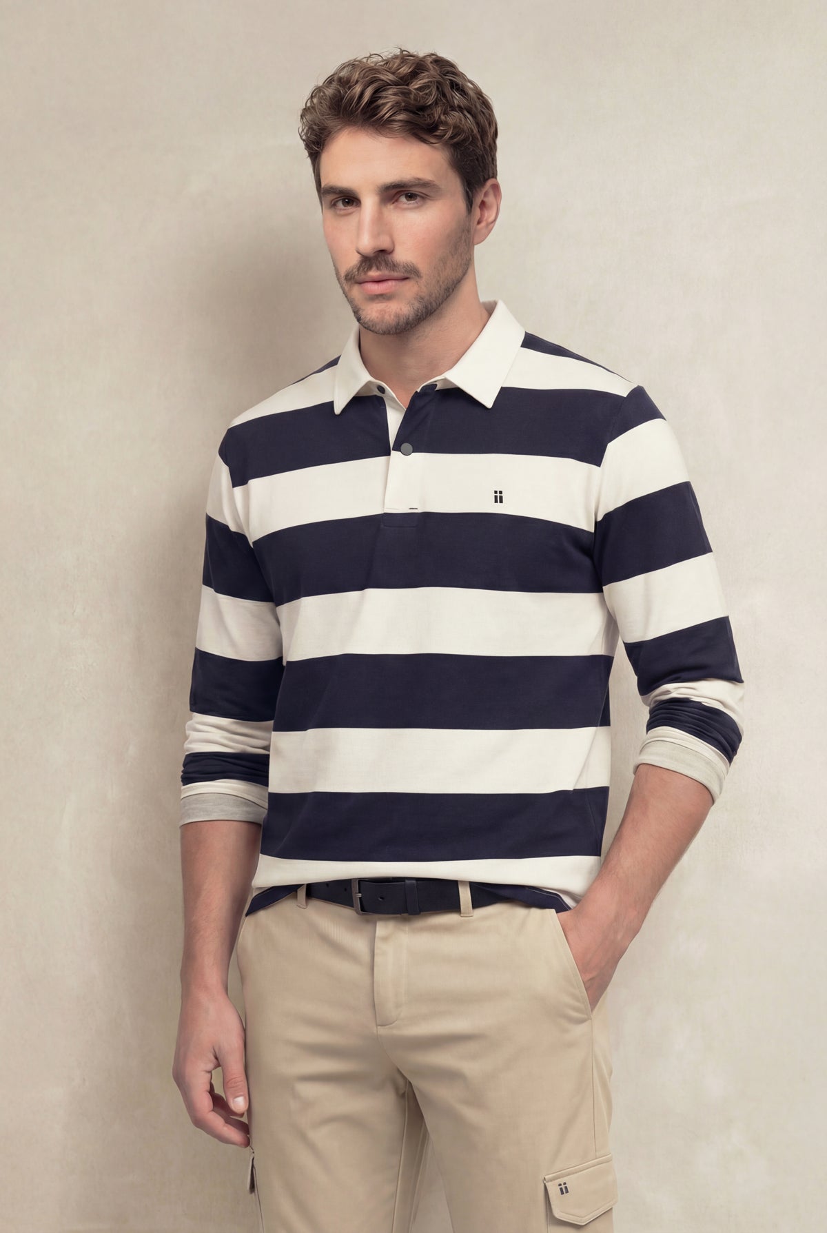 Polo manga larga hombre estampado rayas azul marino primer plano